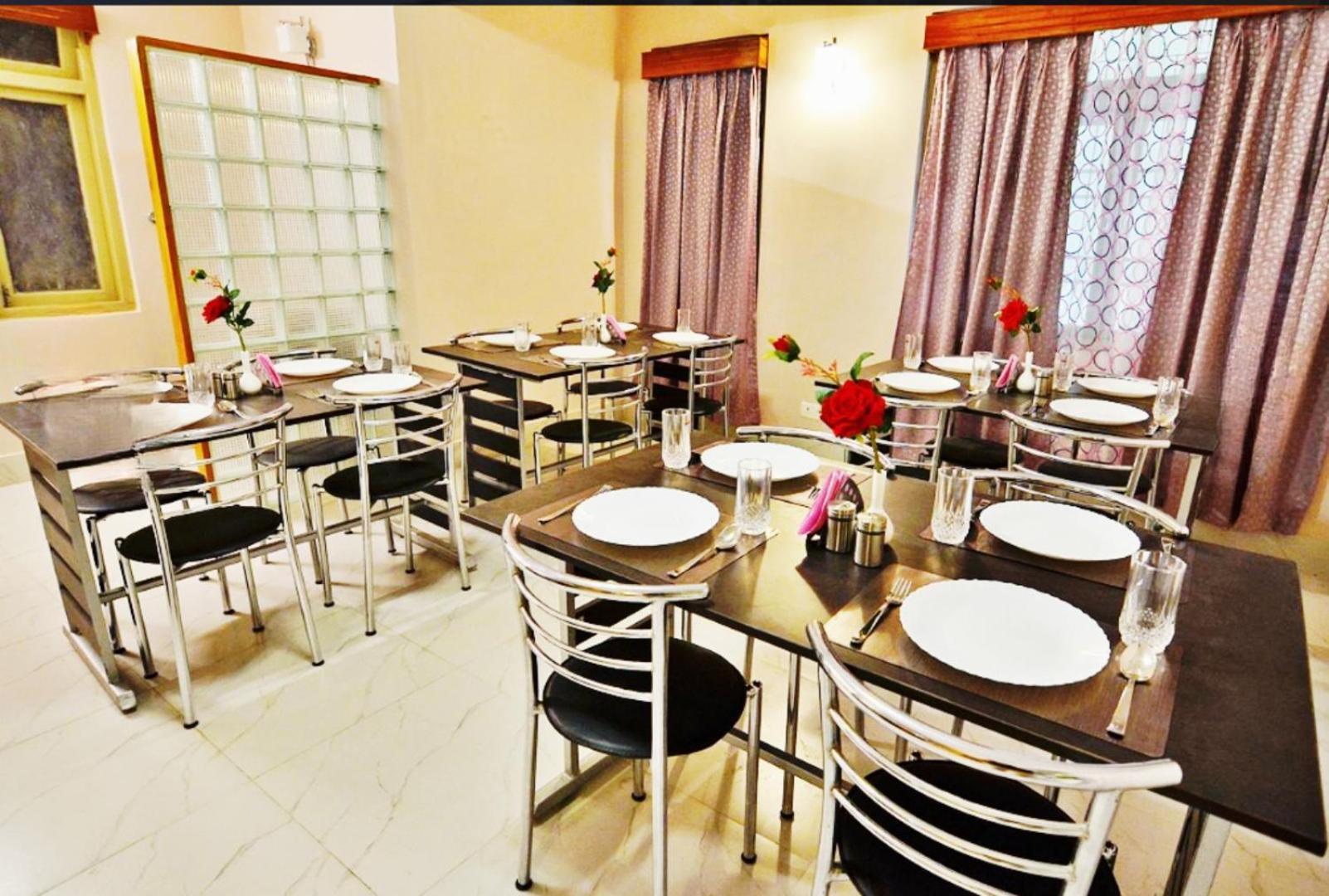 Hotel Powring Gangtok Esterno foto