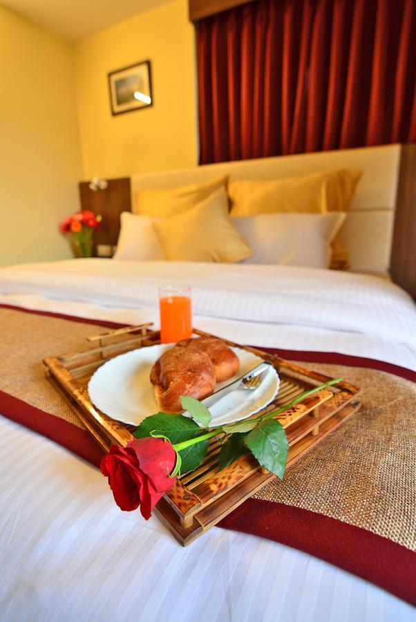 Hotel Powring Gangtok Esterno foto